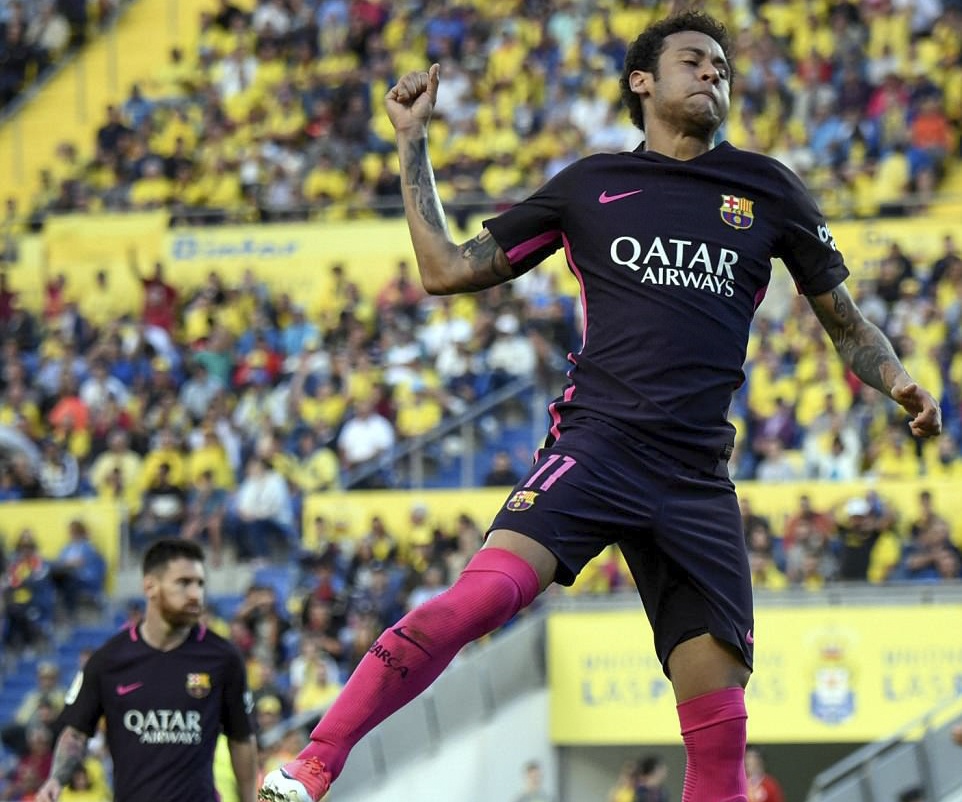 Neymar lập hat-trick ảnh 6 Neymar lap hat-trick anh 6