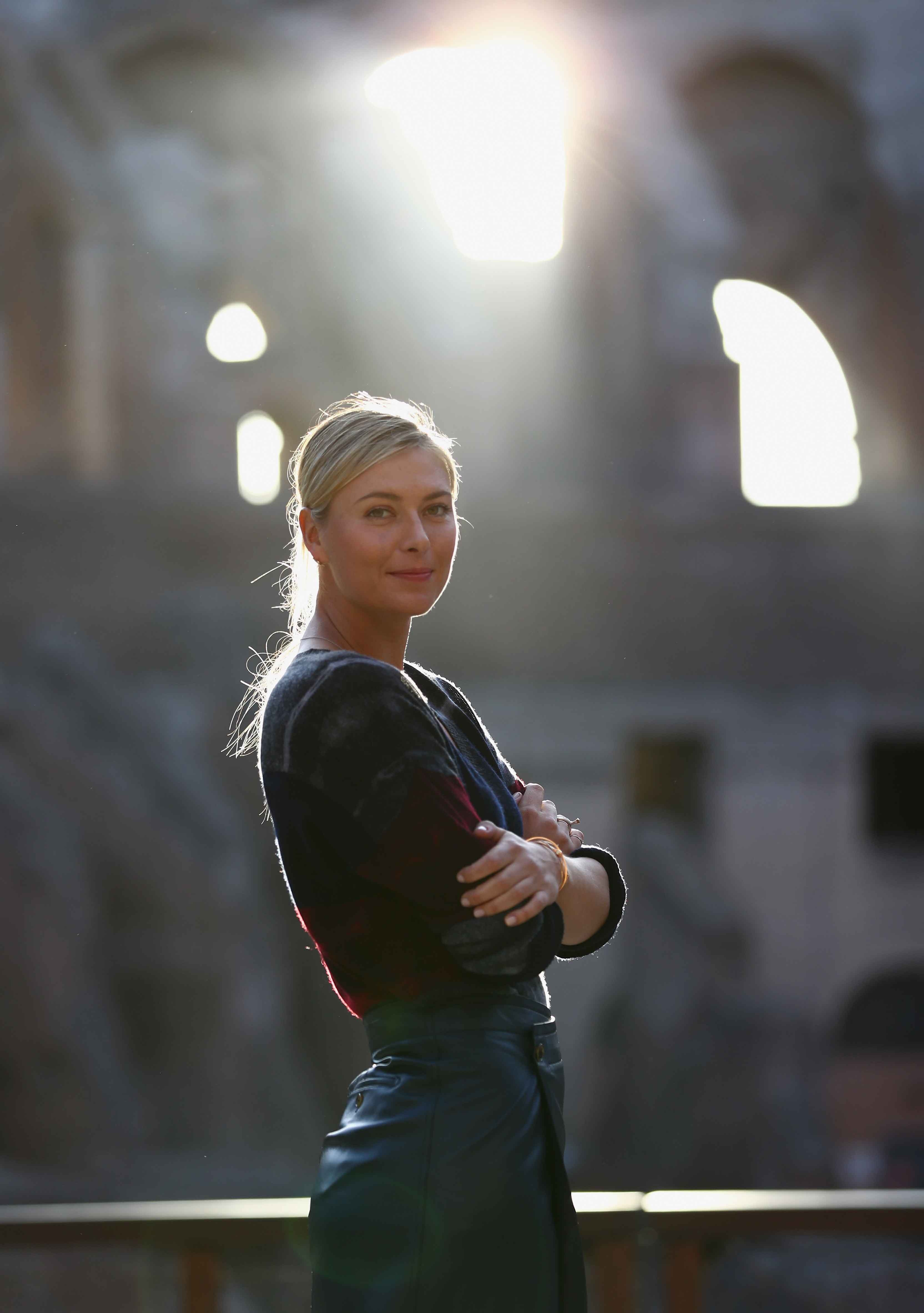 Sharapova noi bat giua dau truong anh 4