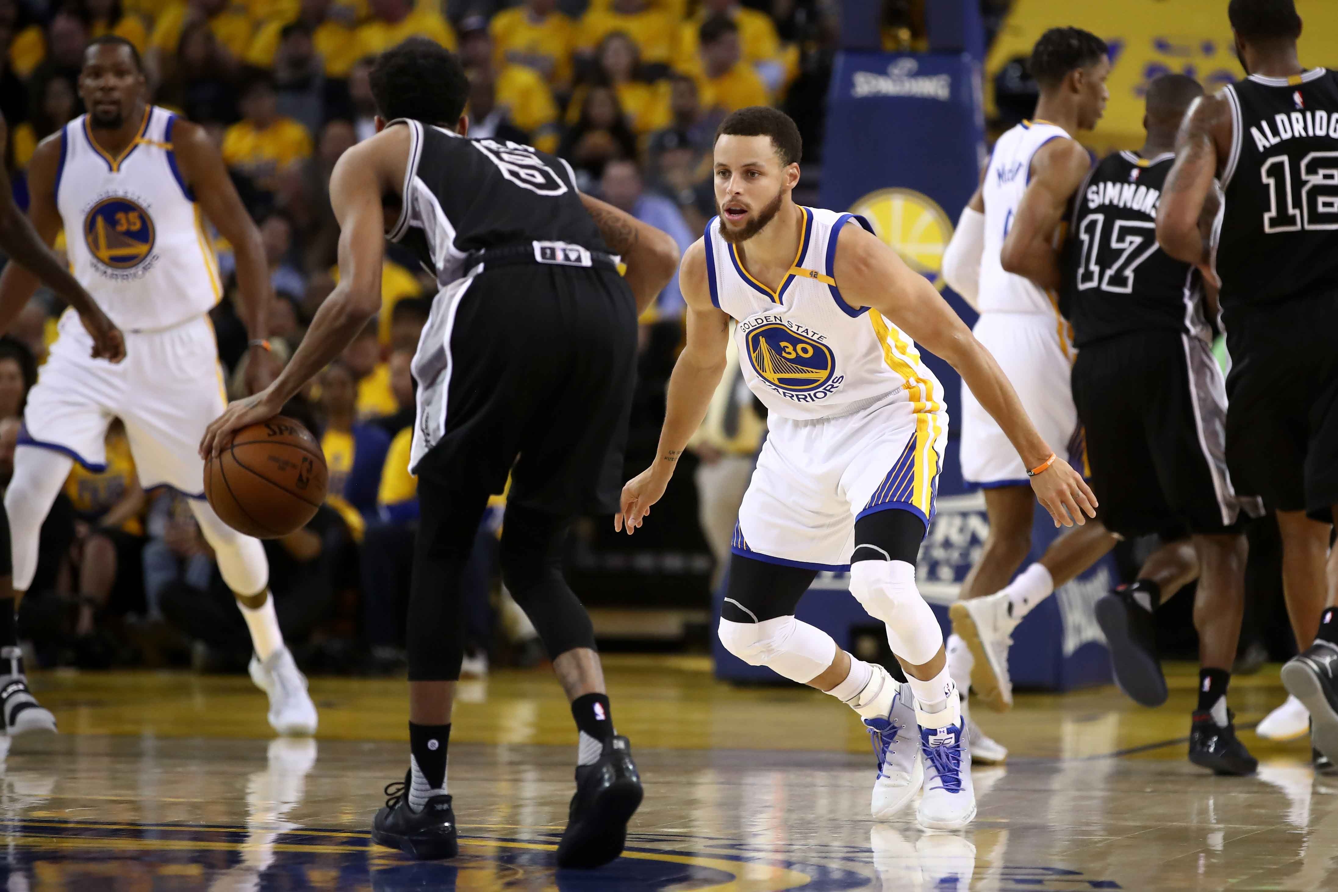 Spurs bi Warriors de bep o game 2 anh 4