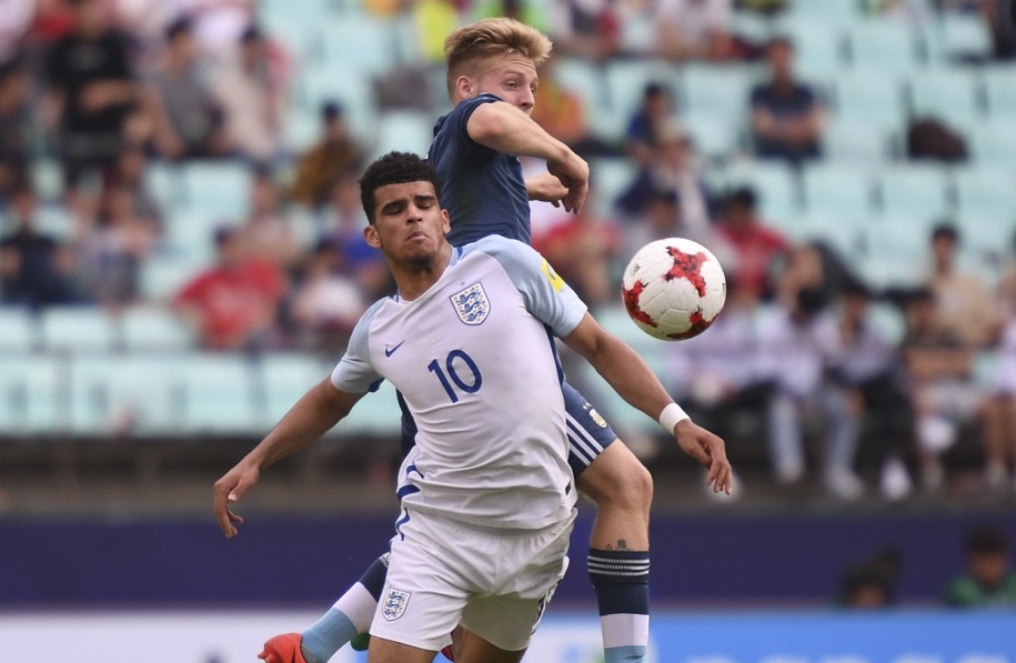 U20 Argentina vs U20 Anh (0-3): Tam Su khoi dau hoan hao hinh anh