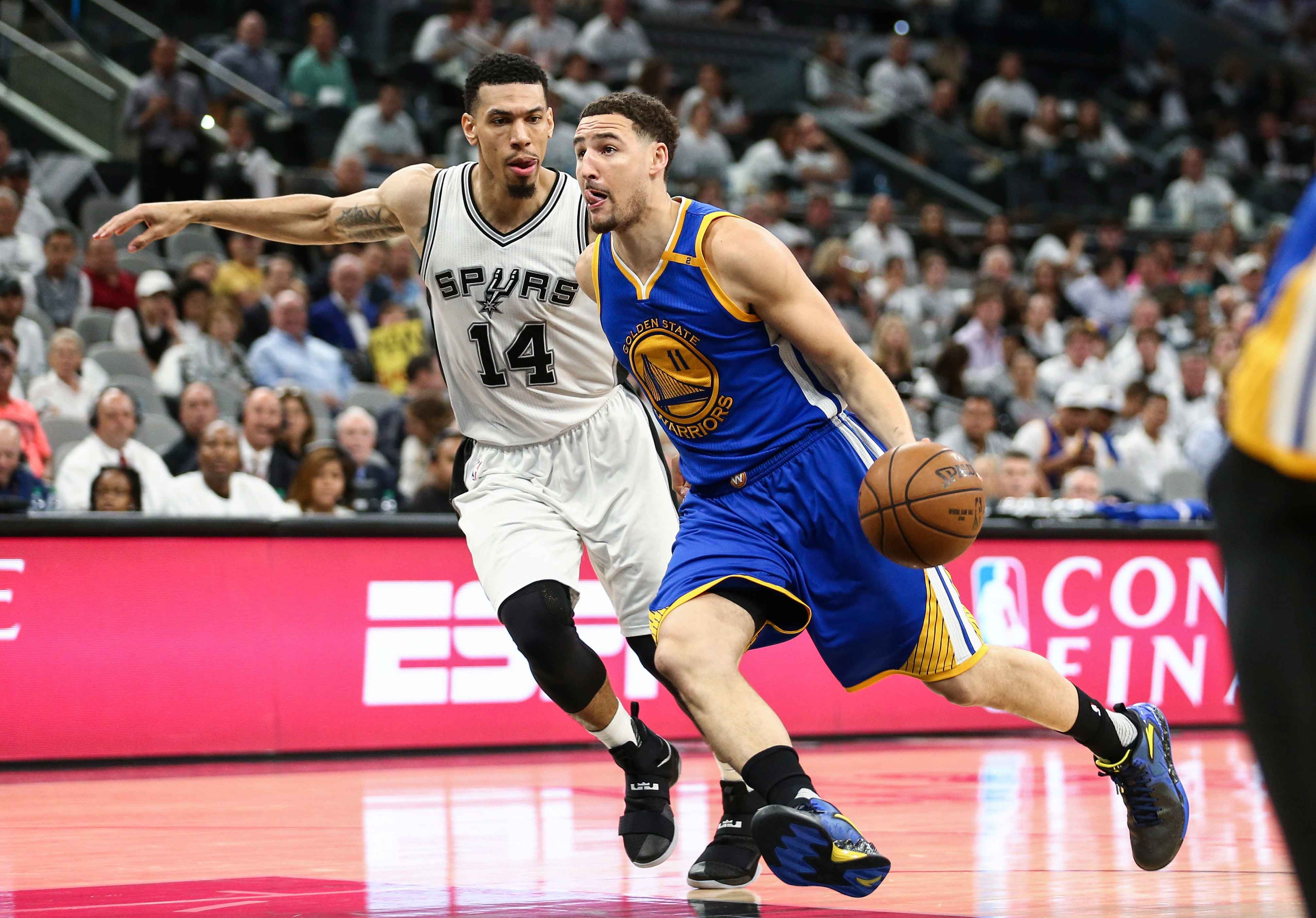 Warriors ha Spurs tren san khach anh 2