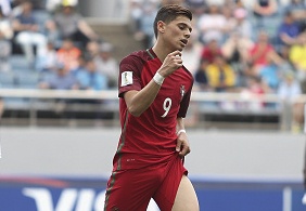 'Dan em Ronaldo' thua U20 Zambia o tran ra quan hinh anh