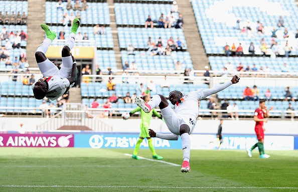 'Dan em cua Ronaldo' thua U20 Zambia anh 7