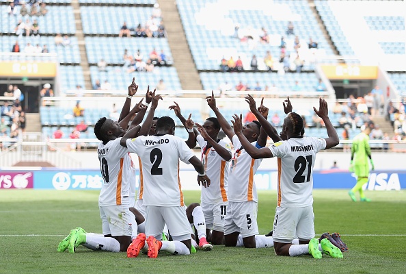 'Dan em cua Ronaldo' thua U20 Zambia anh 9