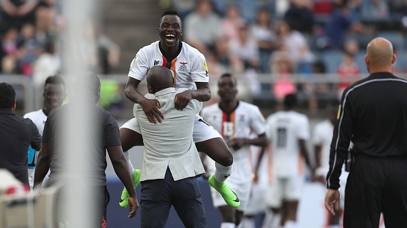 'Dan em cua Ronaldo' thua U20 Zambia anh 11