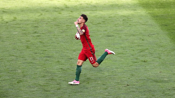 'Dan em cua Ronaldo' thua U20 Zambia anh 10