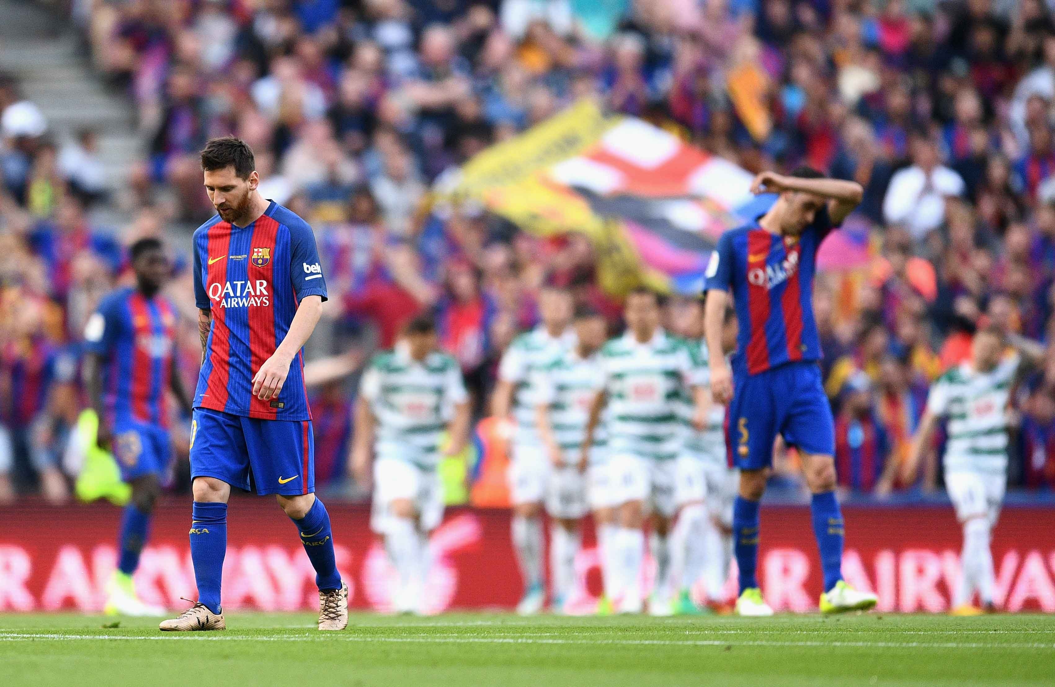 Messi buồn rầu trong ngày Real đoạt ngôi ảnh 4 Messi buon rau trong ngay Real doat ngoi anh 4