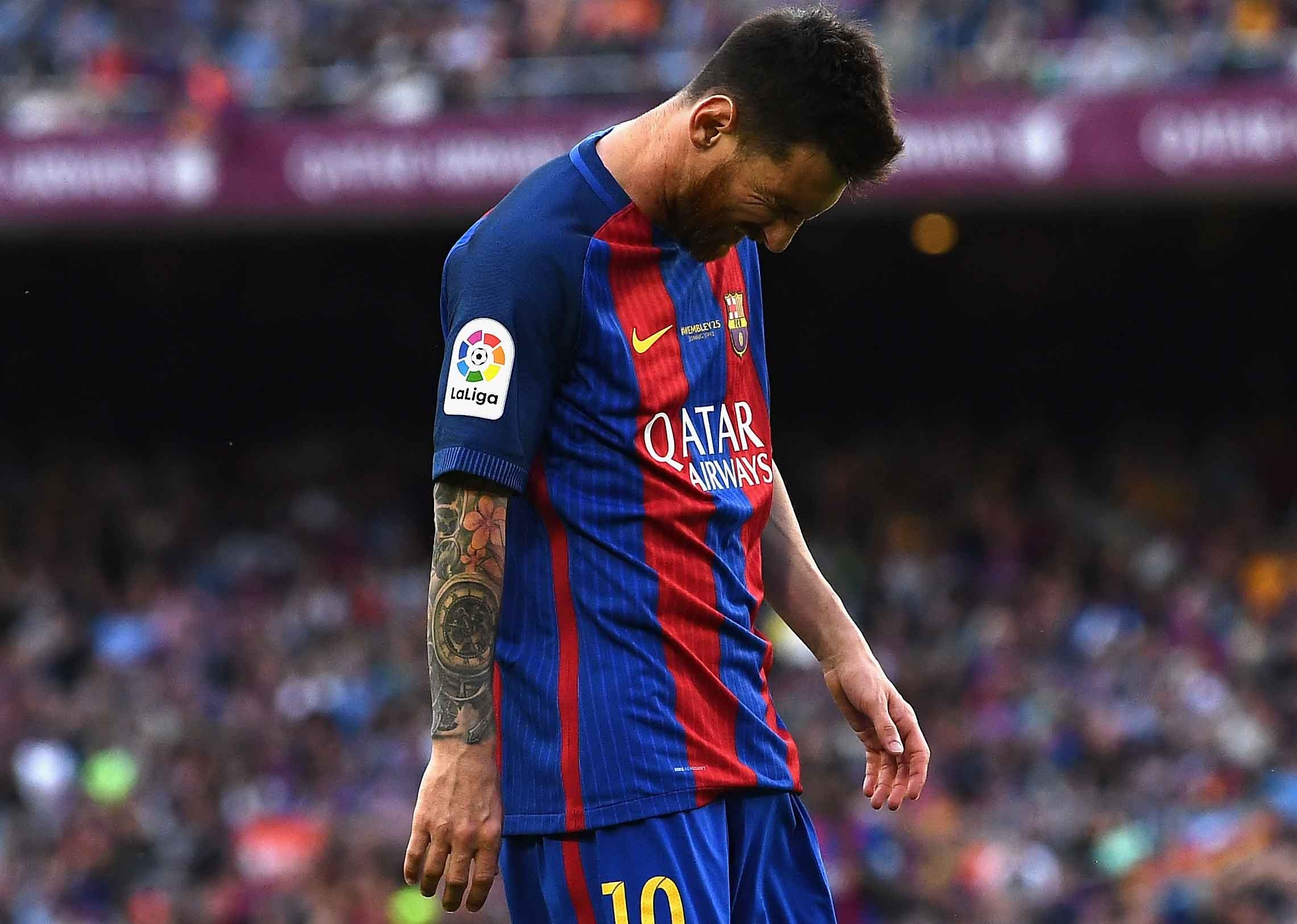 Messi buồn rầu trong ngày Real đoạt ngôi ảnh 1 Messi buon rau trong ngay Real doat ngoi anh 1