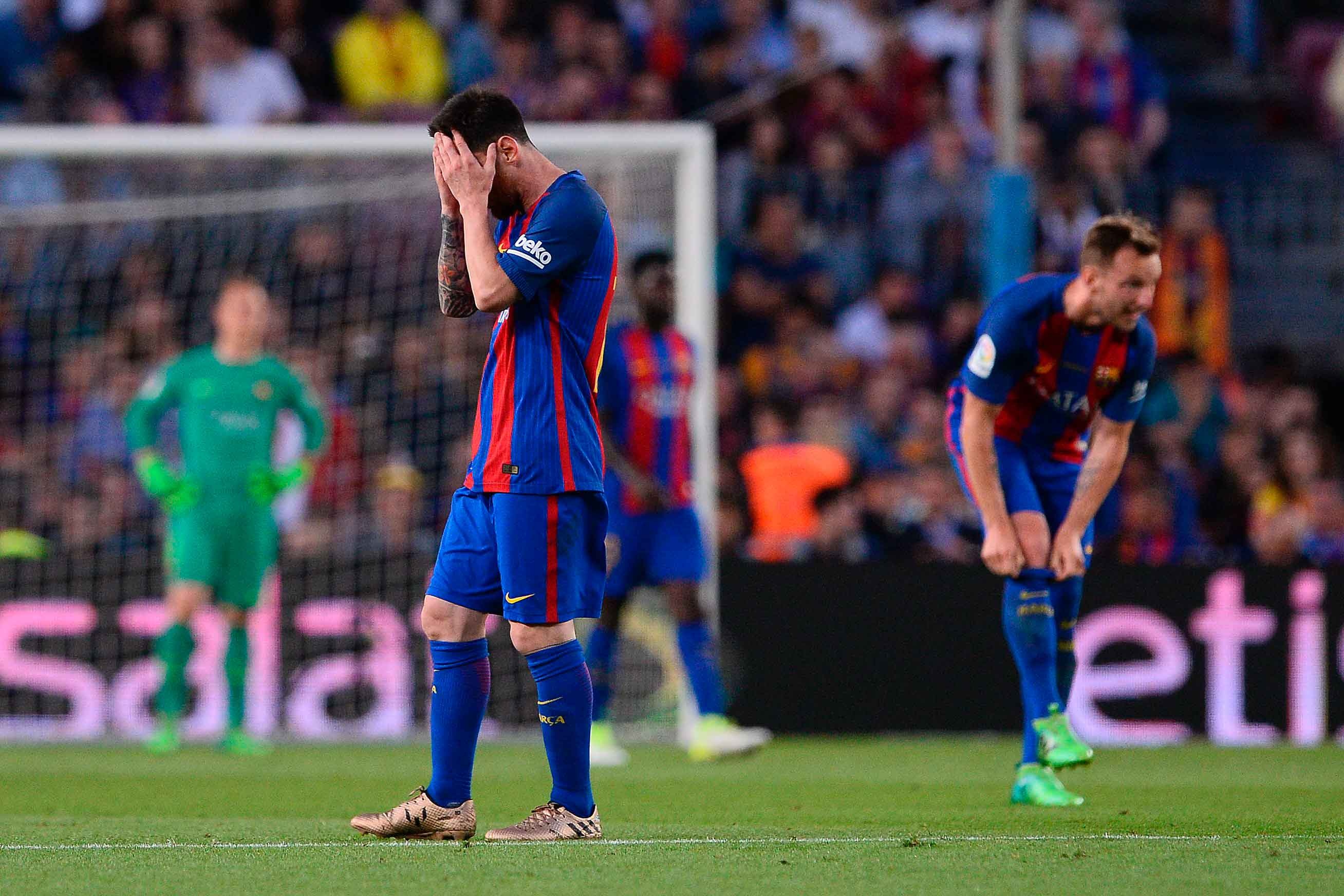 Messi buồn rầu trong ngày Real đoạt ngôi ảnh 5 Messi buon rau trong ngay Real doat ngoi anh 5