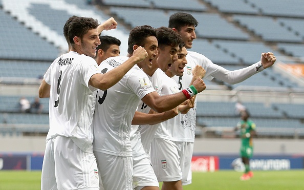 U20 Iran do guc xuong san anh 2