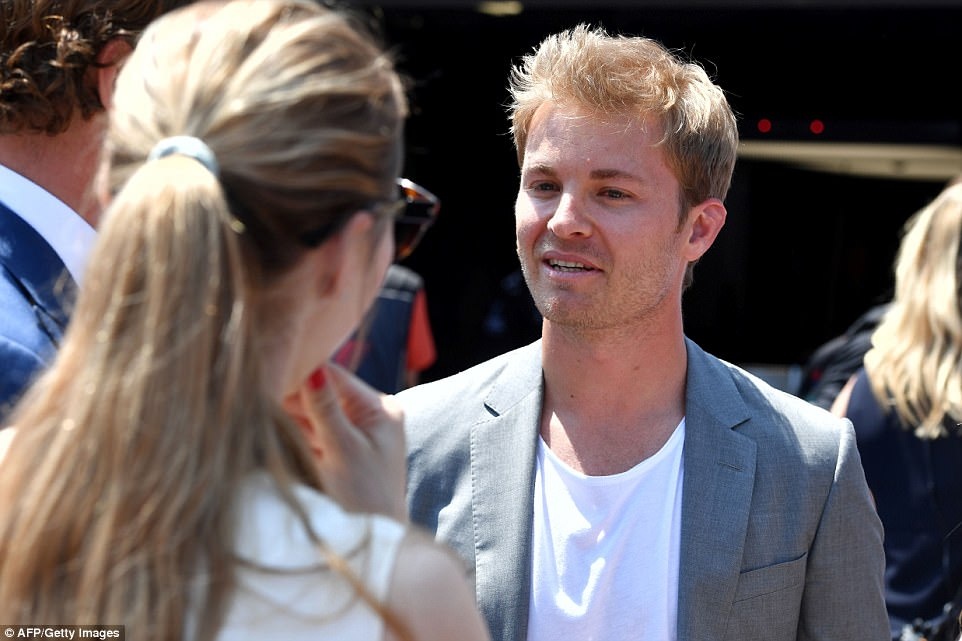 Vettel gianh chien thang gay tranh cai anh 10