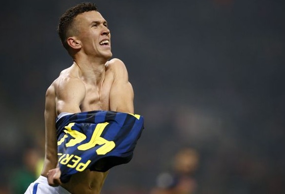 Chuyen nhuong 2/6: MU dat thoa thuan mua Perisic hinh anh