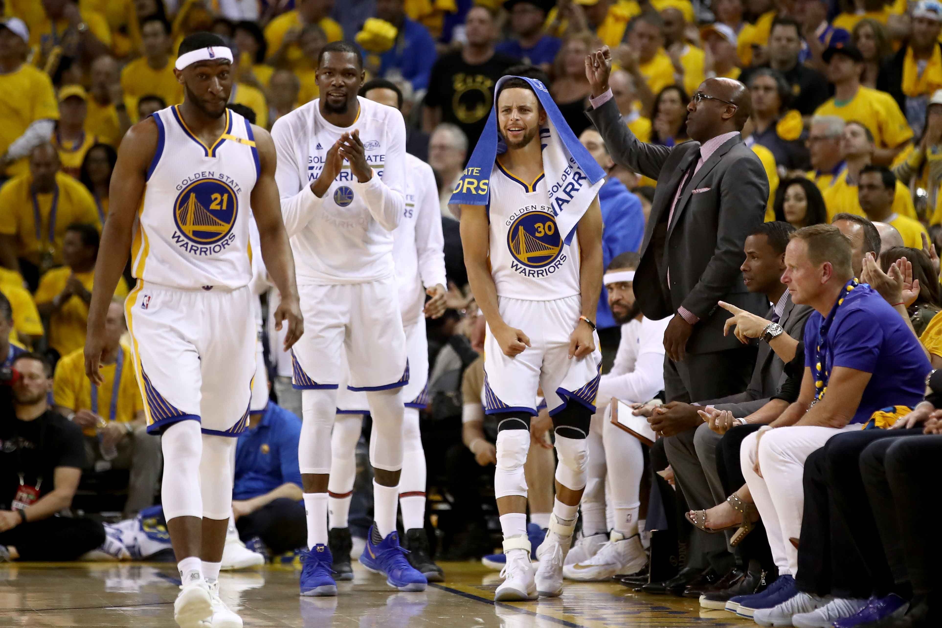 Cavaliers bại trận trước Warriors ảnh 13 Cavaliers bai tran truoc Warriors anh 13