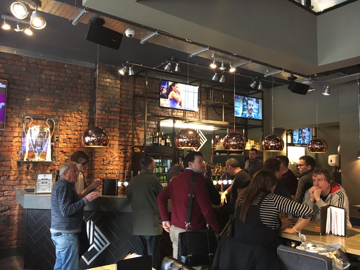 Bia Bale hút khách ở chung kết ảnh 6 Bia Bale hut khach o chung ket anh 6