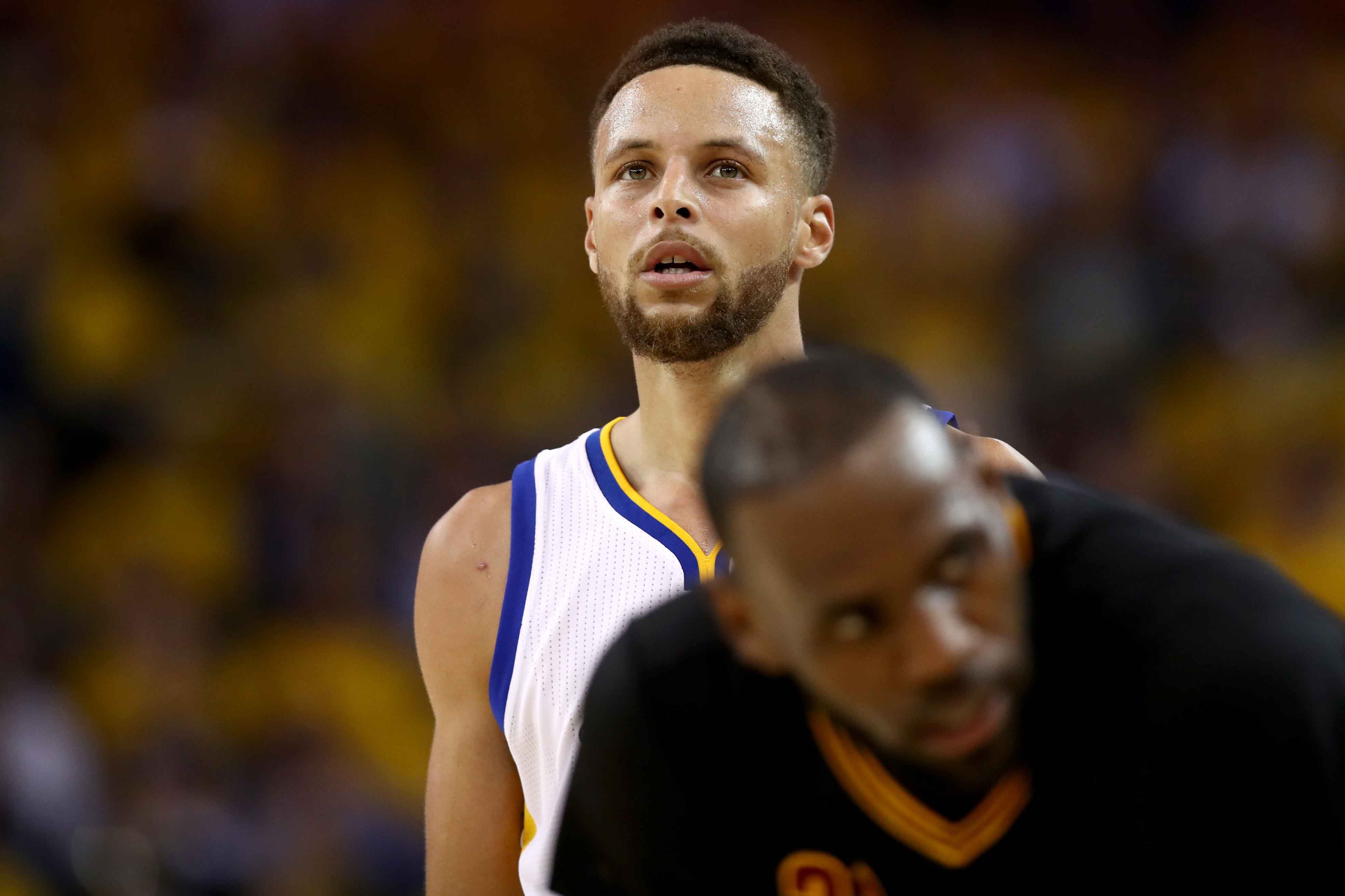 Warriors gia tang cach biet voi Cavaliers anh 13