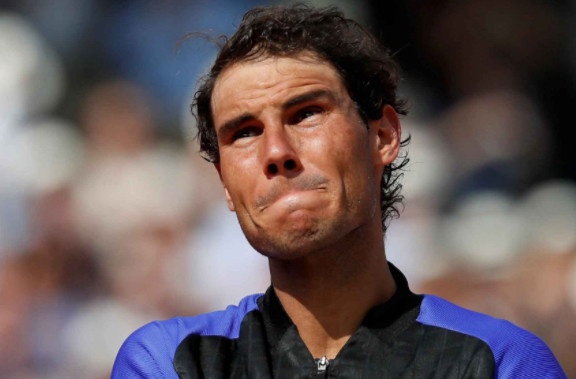 Nadal rom nuoc mat khi hoan tat giac mo La Decima hinh anh