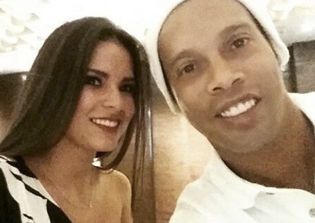 Nguoi mau phu nhan qua dem voi Ronaldinho hinh anh