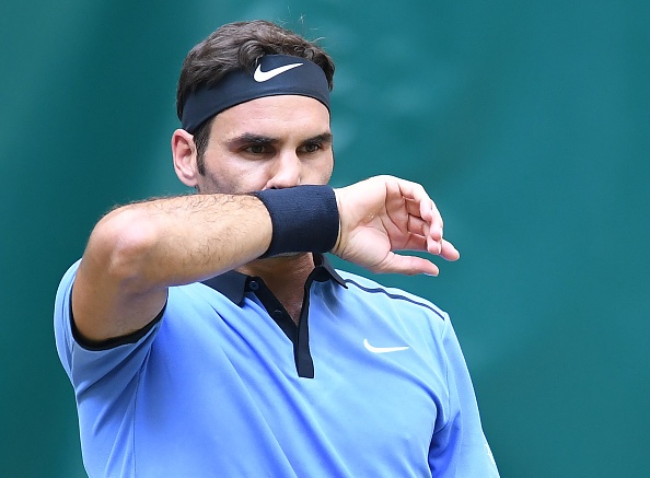 Video Federer kho khan danh bai Mischa Zverev hinh anh