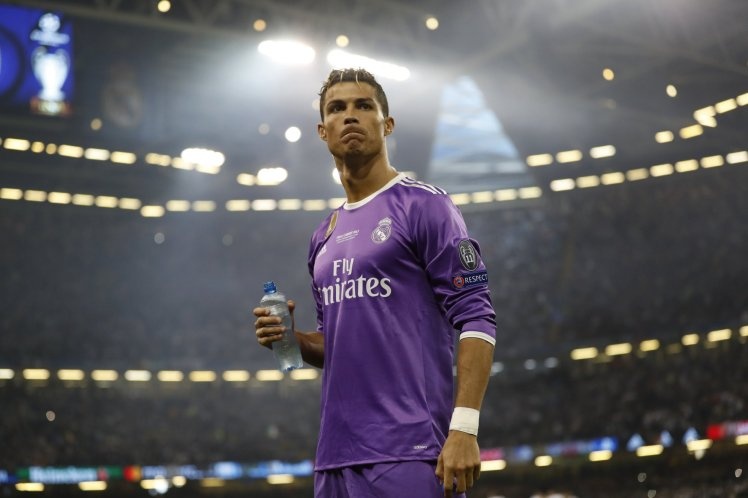 Ronaldo không thể tìm thấy đội bóng ảnh 1 Ronaldo khong the tim thay doi bong anh 1