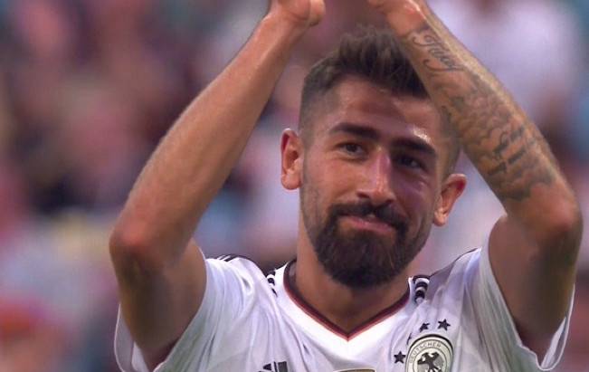 Duc vuot Chile, tranh gap Bo Dao Nha o ban ket hinh anh