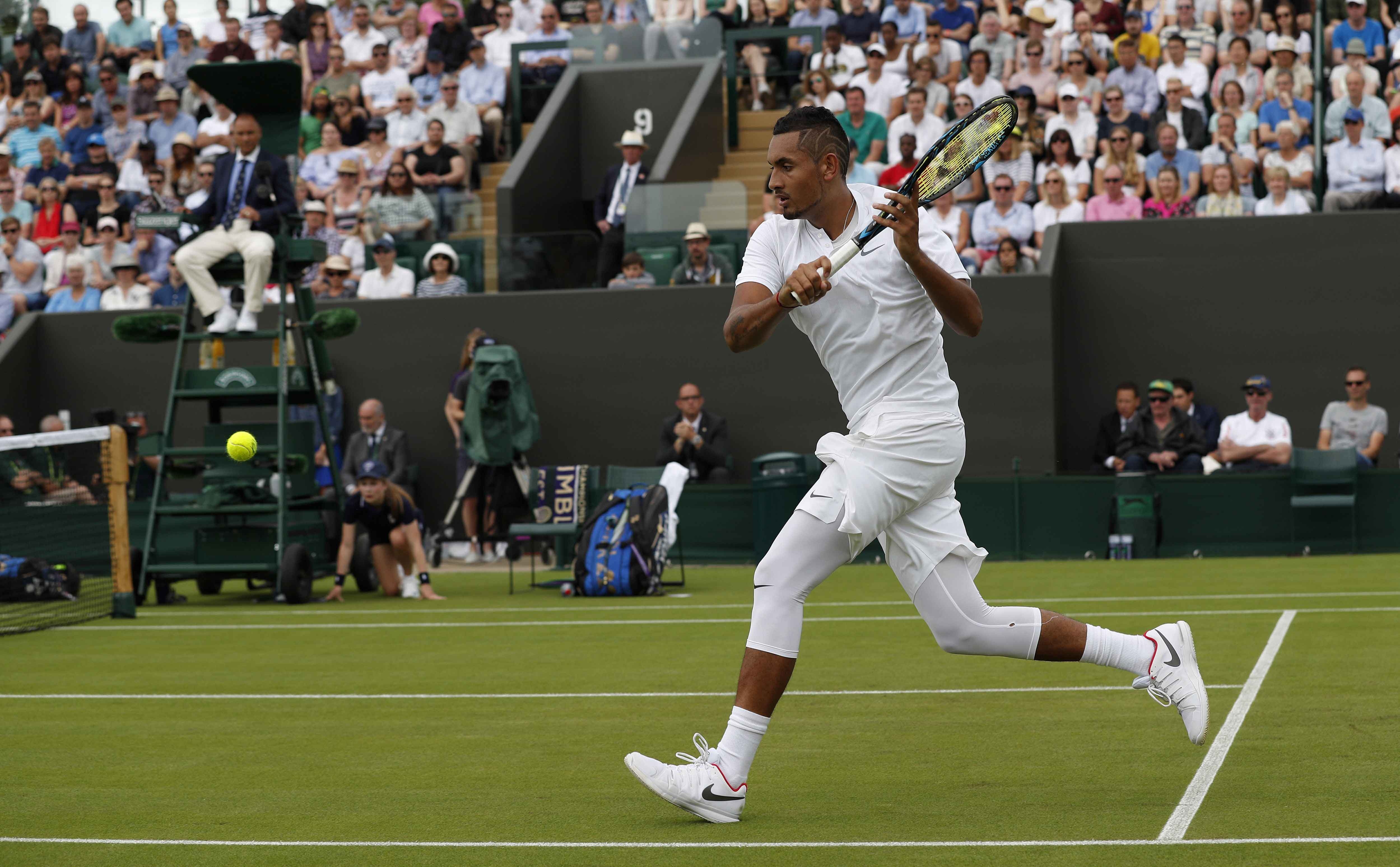 Kyrgios ôm mặt thất thần ảnh 2 Kyrgios om mat that than anh 2