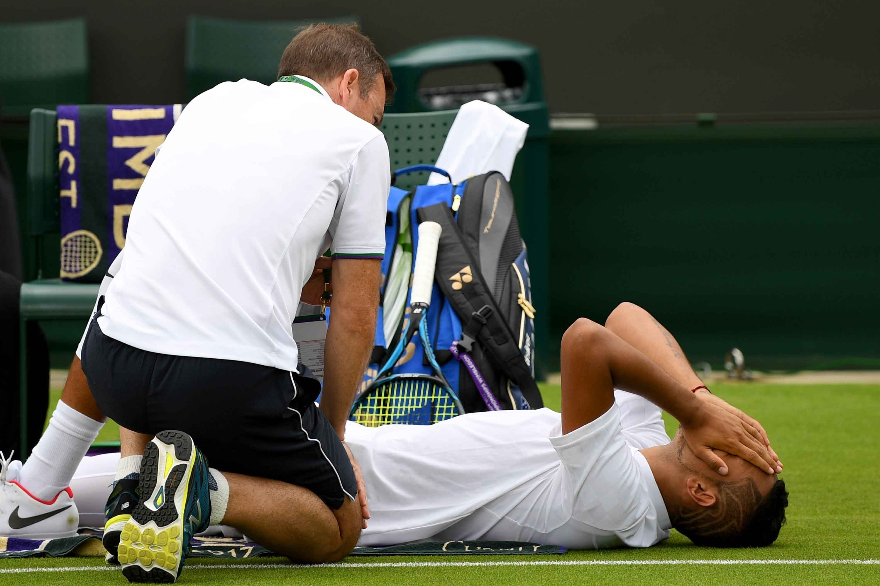 Kyrgios ôm mặt thất thần ảnh 5 Kyrgios om mat that than anh 5