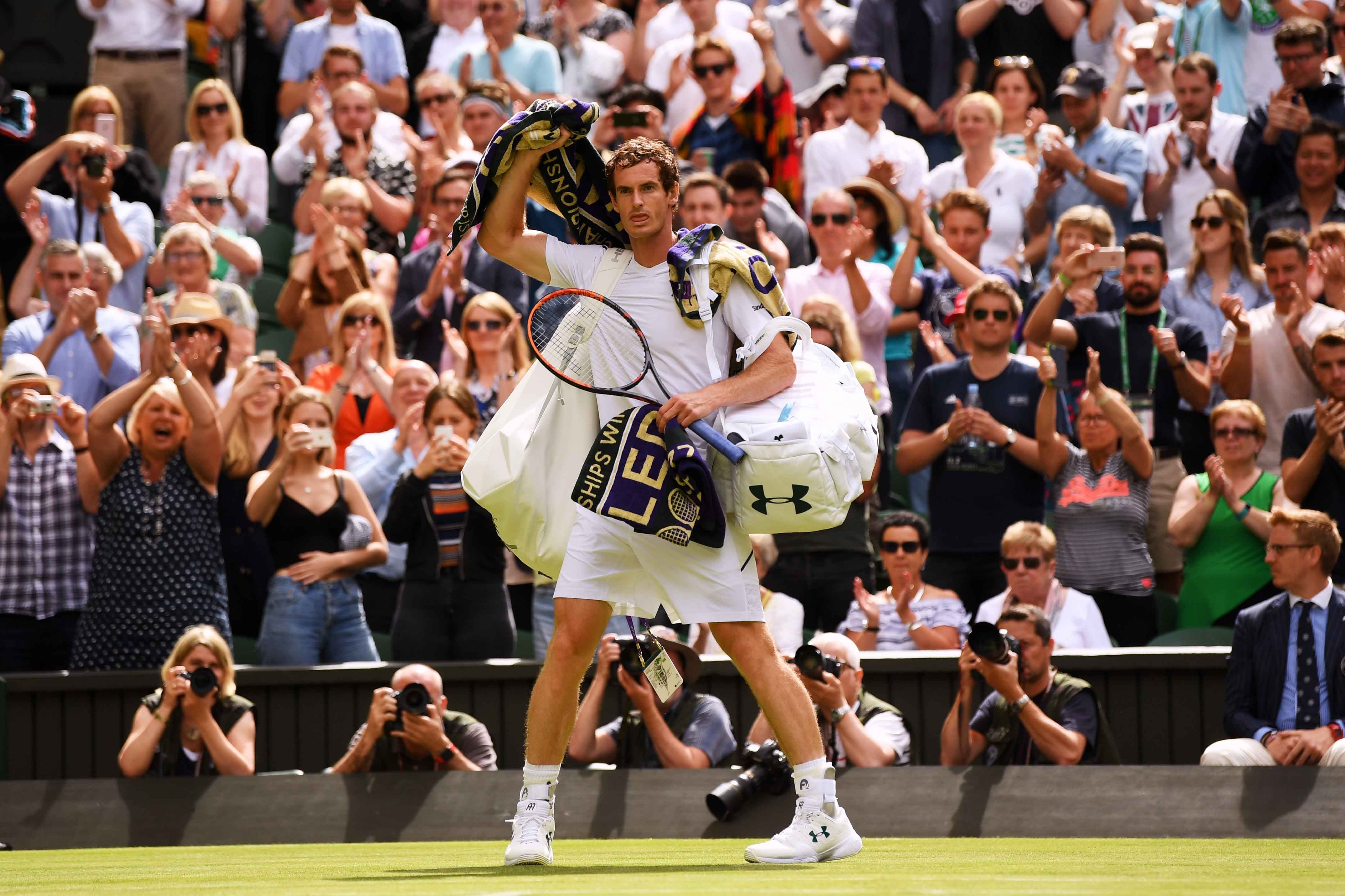 Kyrgios ôm mặt thất thần ảnh 15 Kyrgios om mat that than anh 15