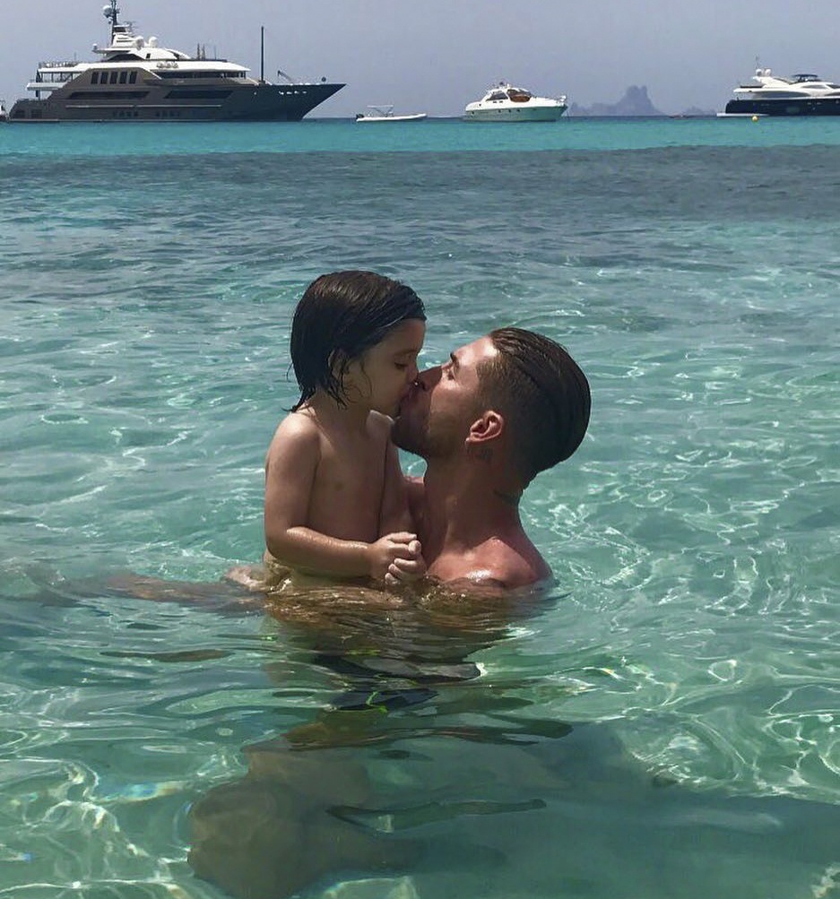 Messi hạnh phúc hưởng tuần trăng mật ảnh 8 Messi hanh phuc huong tuan trang mat anh 8