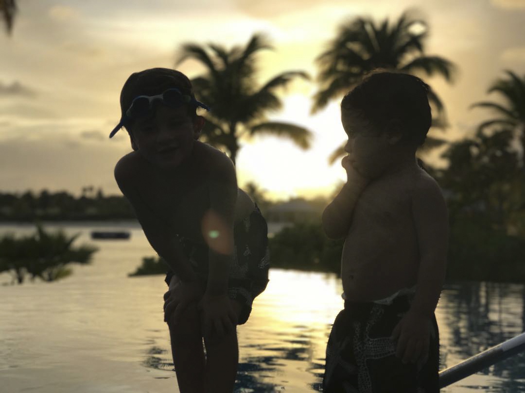 Messi hạnh phúc hưởng tuần trăng mật ảnh 2 Messi hanh phuc huong tuan trang mat anh 2