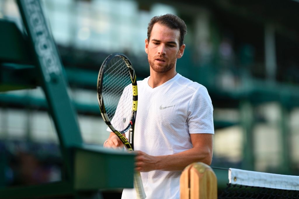 Tay vợt bị phạt nặng ảnh 1 Tay vot bi phat nang anh 1