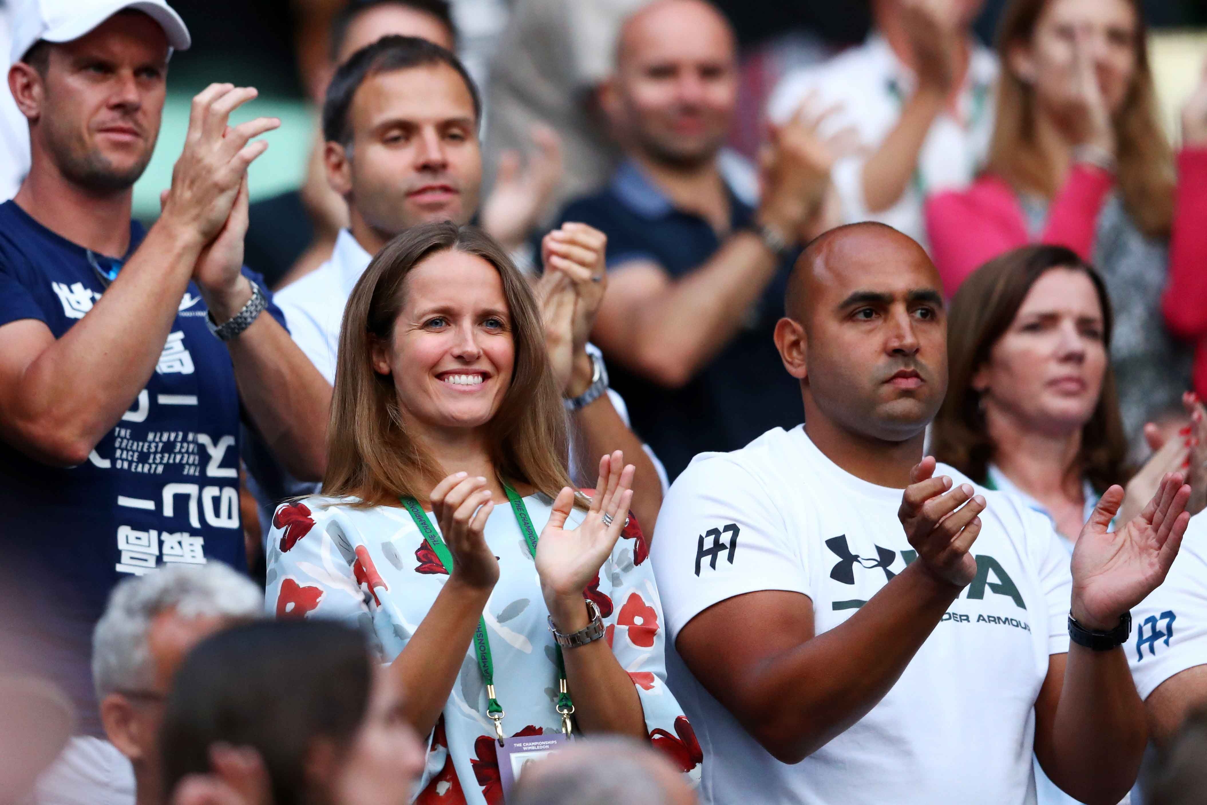 Beckham đưa mẹ đến sân cổ vũ Murray ảnh 9 Beckham dua me den san co vu Murray anh 9