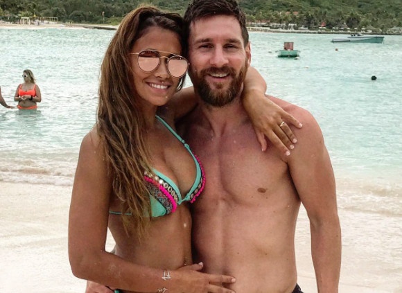 Gia dinh Messi huong tuan trang mat cung nha Suarez hinh anh