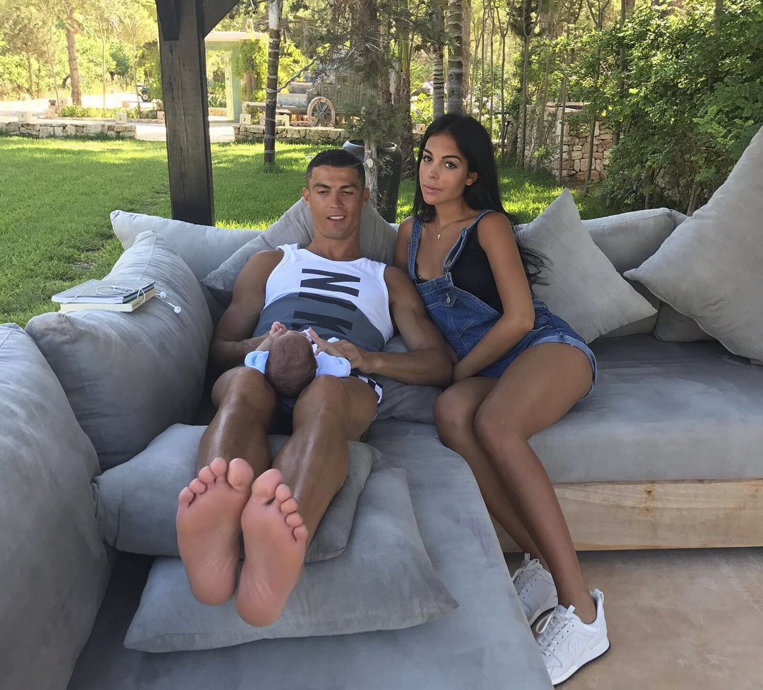 Ronaldo tan huong ky nghi hanh phuc anh 1