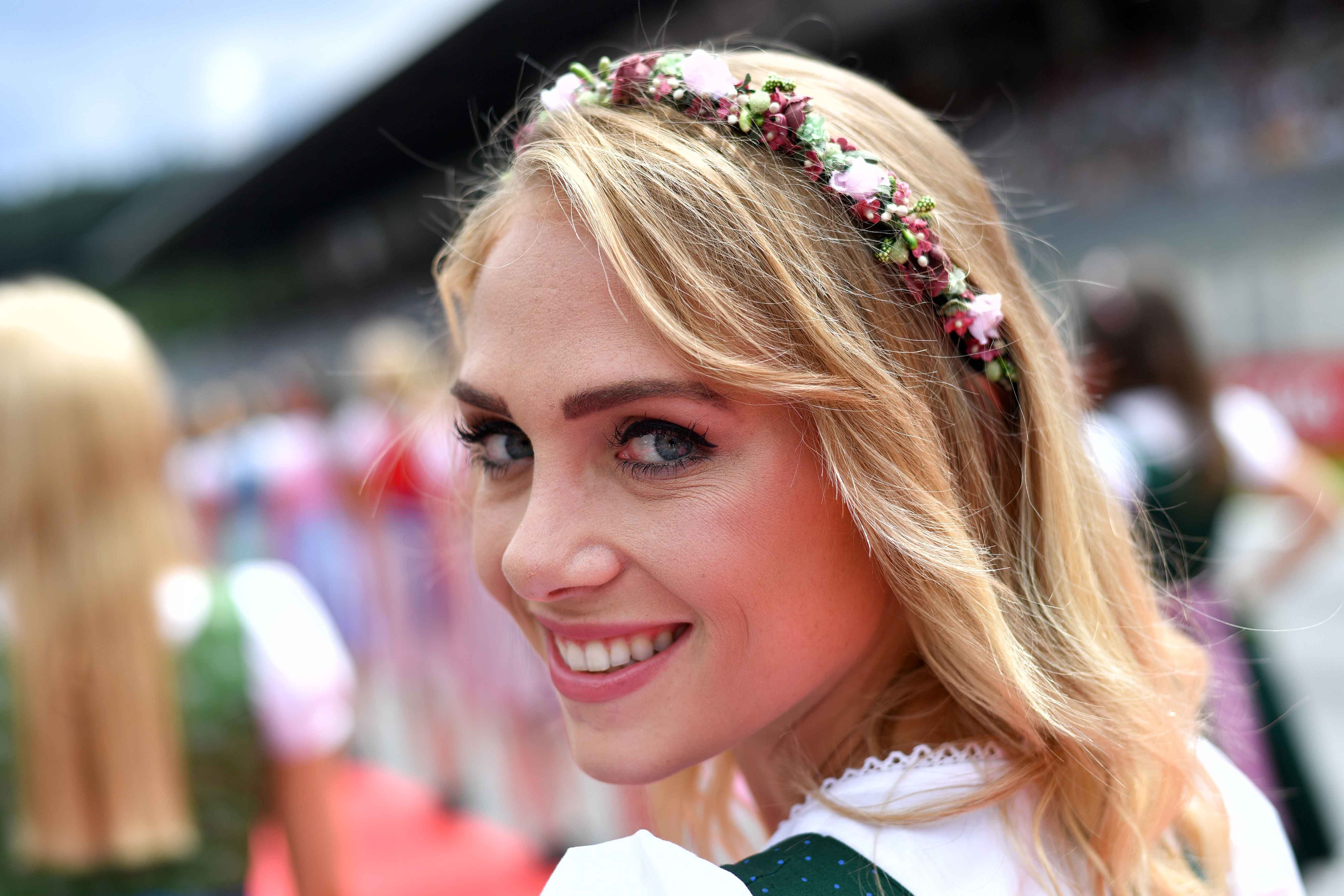 Dàn grid girls xinh đẹp ảnh 6 Dan grid girls xinh dep anh 6