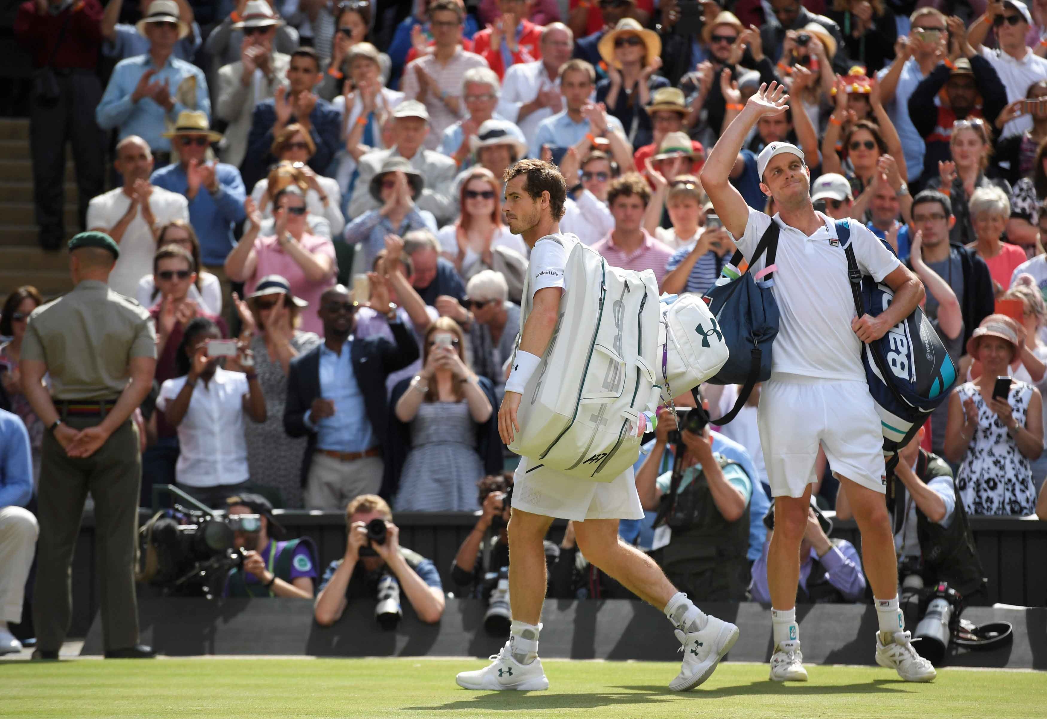 Murray chia tay Wimbledon anh 15