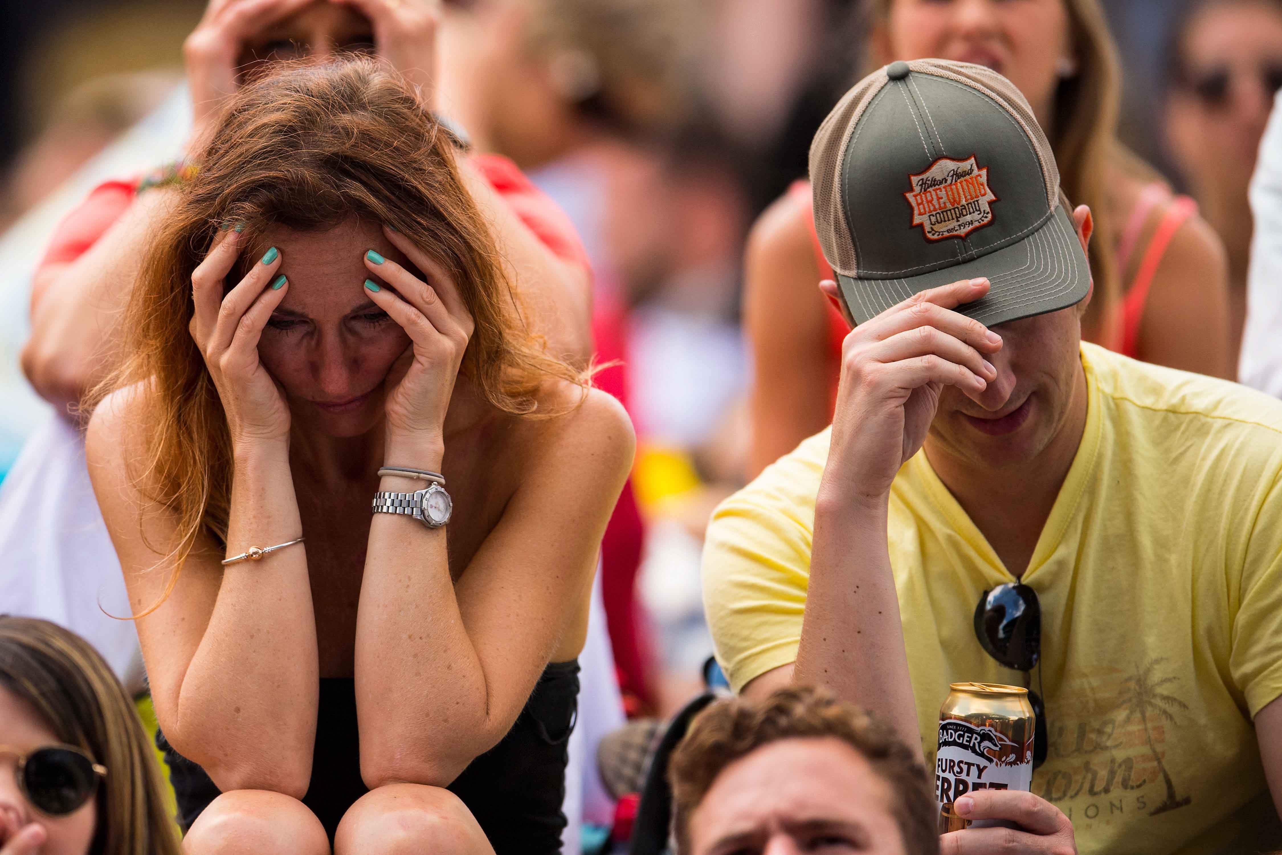 Murray chia tay Wimbledon anh 13