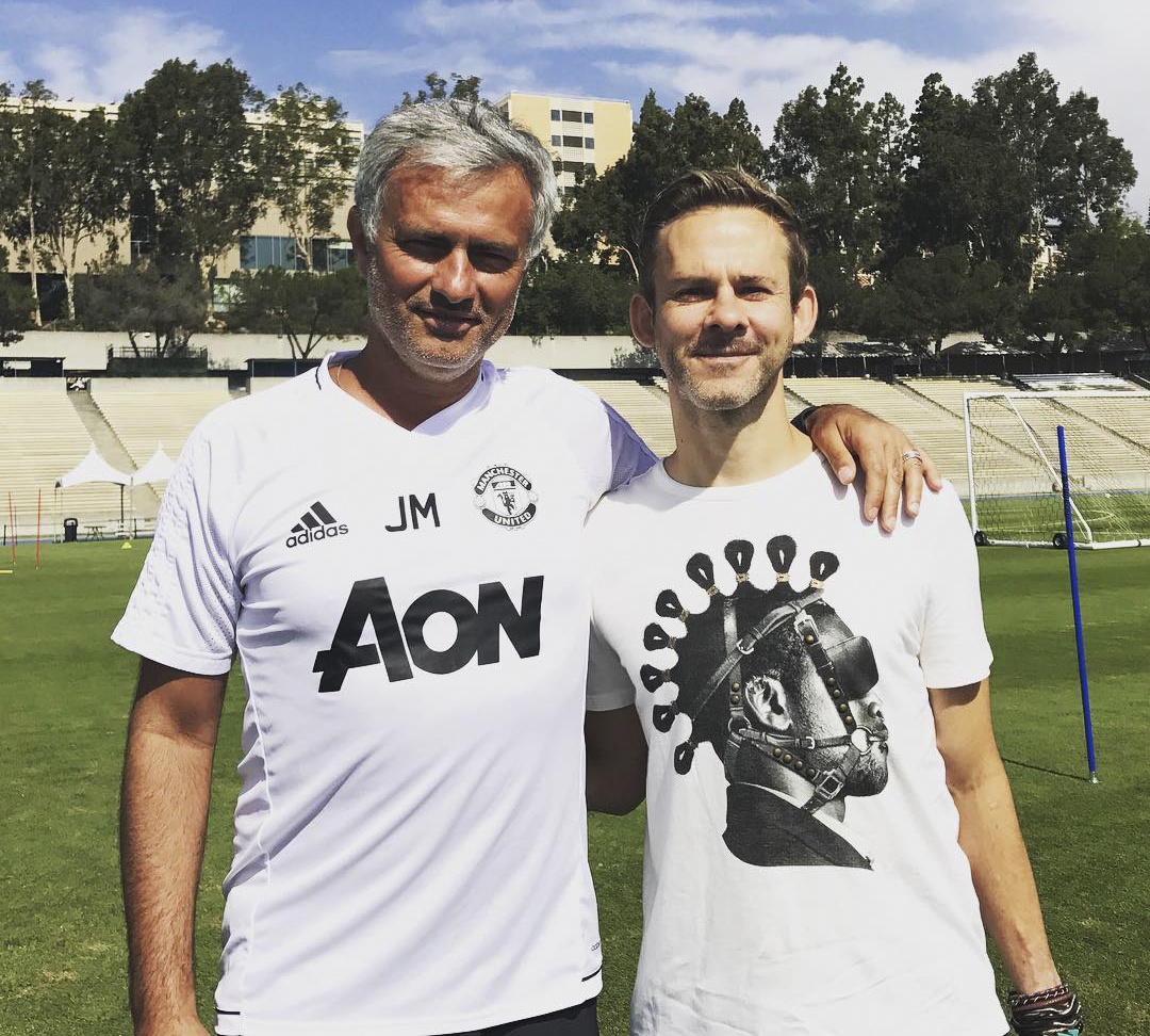 Sao Hollywood thăm buổi tập của MU ảnh 4 Sao Hollywood tham buoi tap cua MU anh 4