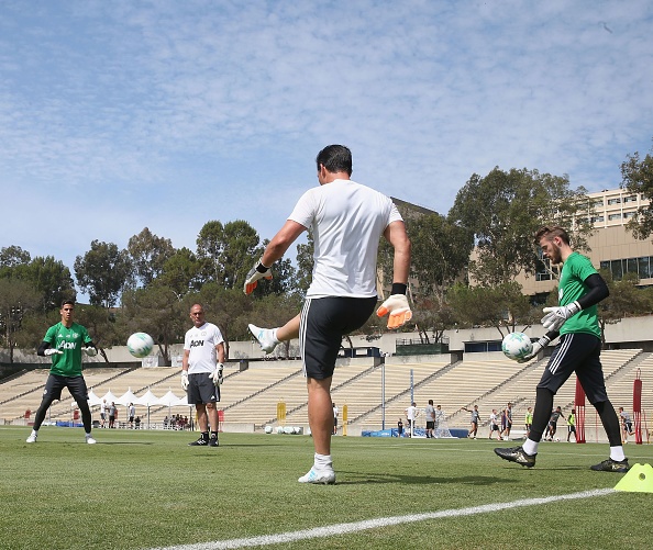 Sao Hollywood thăm buổi tập của MU ảnh 12 Sao Hollywood tham buoi tap cua MU anh 12