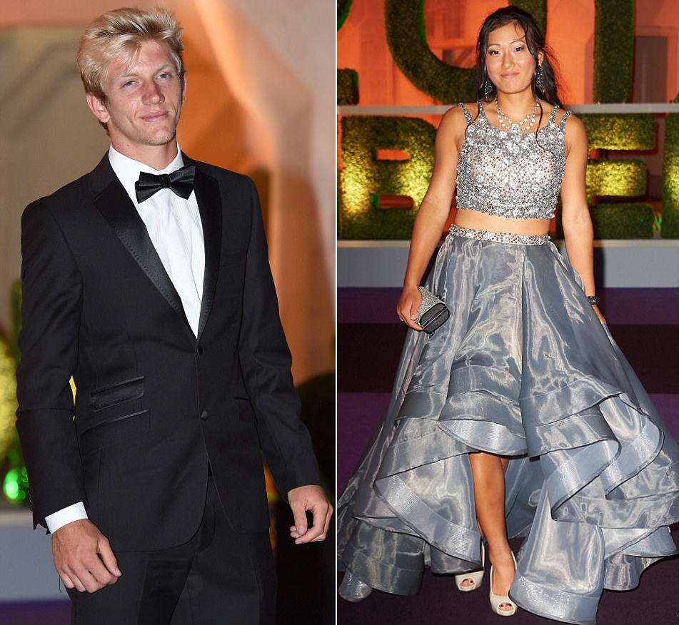 Federer lịch lãm cùng vợ dự tiệc ảnh 7 Federer lich lam cung vo du tiec anh 7