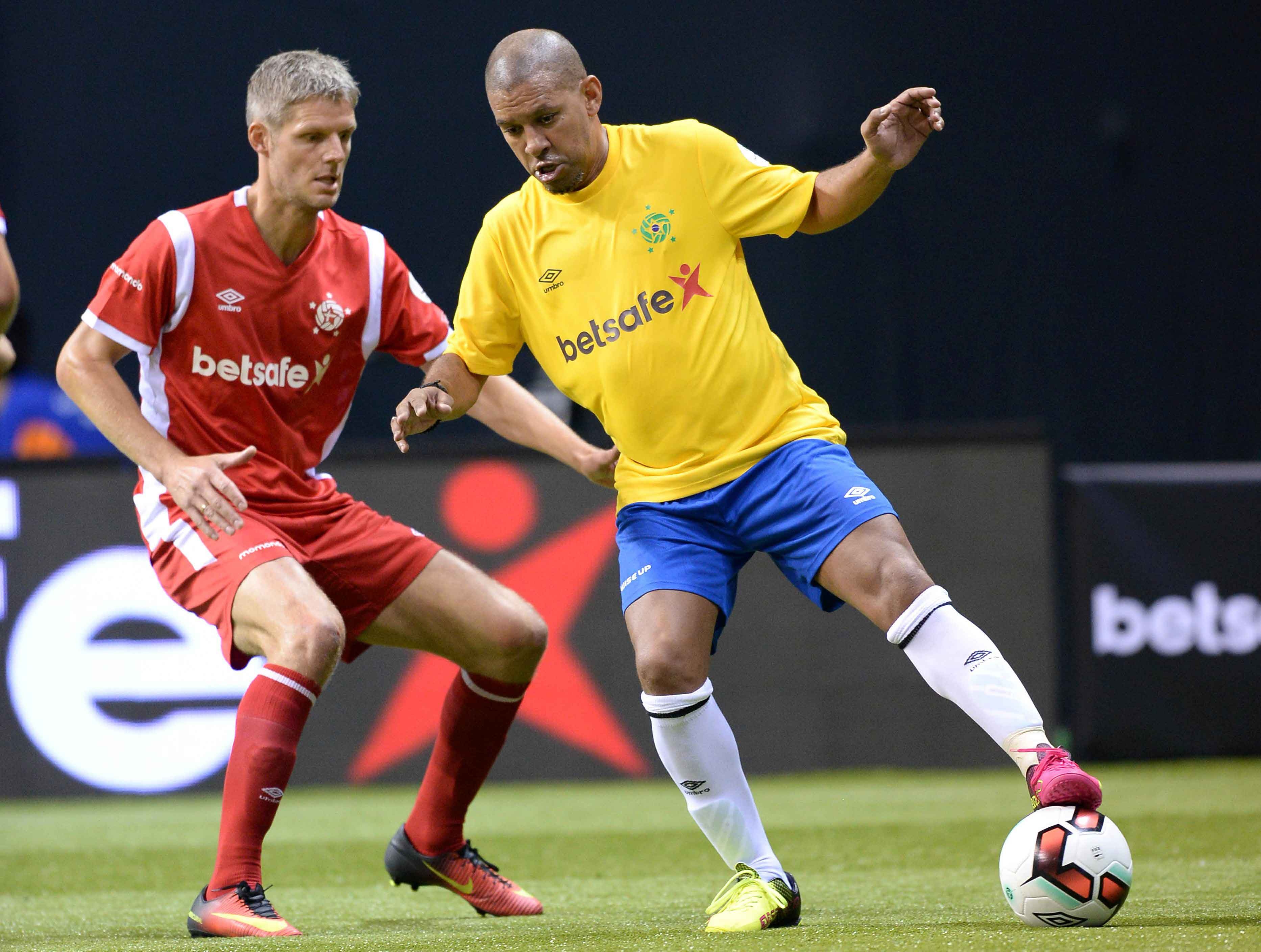 Brazil tham bai 3-11 anh 11