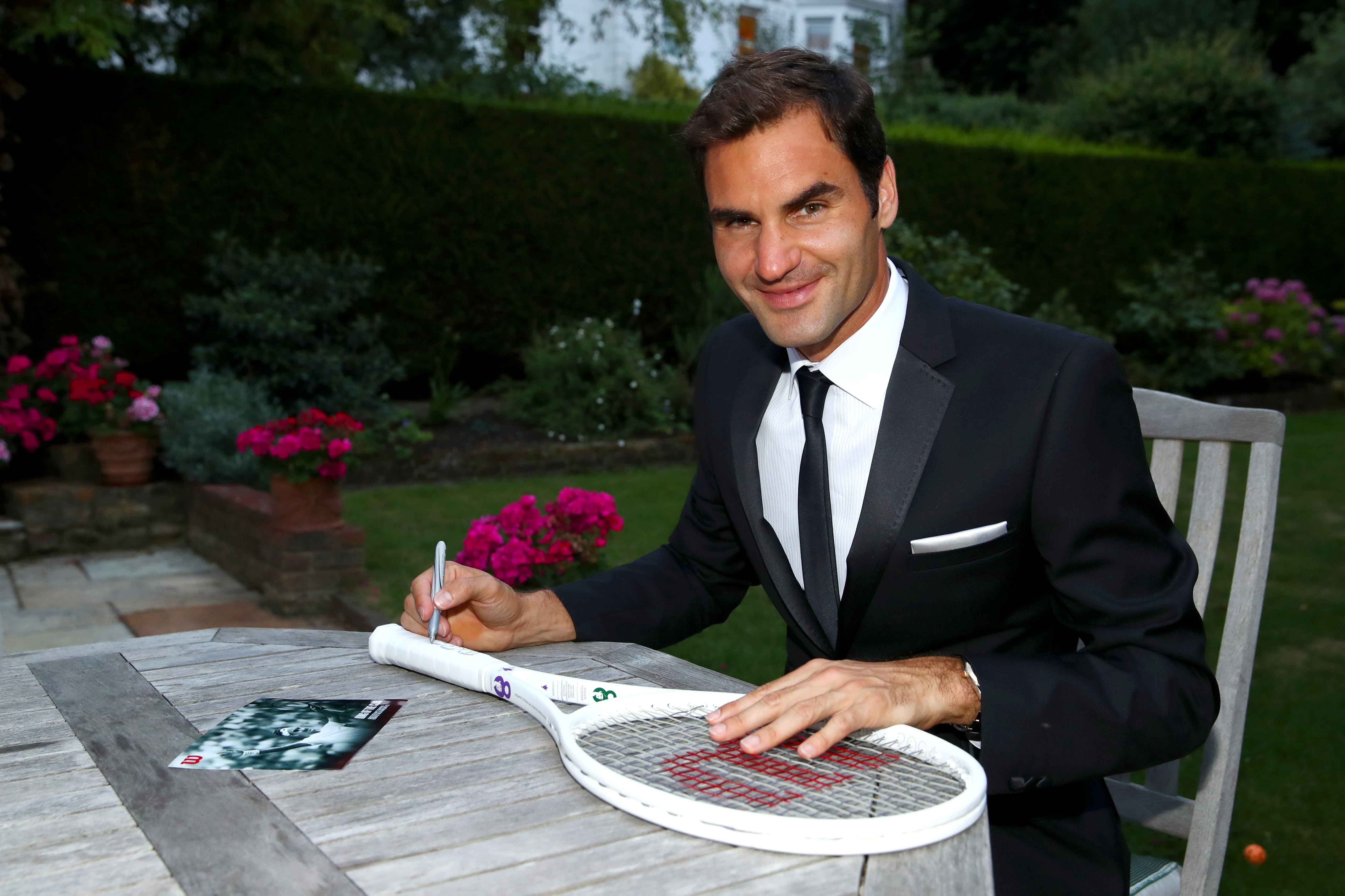 Federer lịch lãm cùng vợ dự tiệc ảnh 4 Federer lich lam cung vo du tiec anh 4