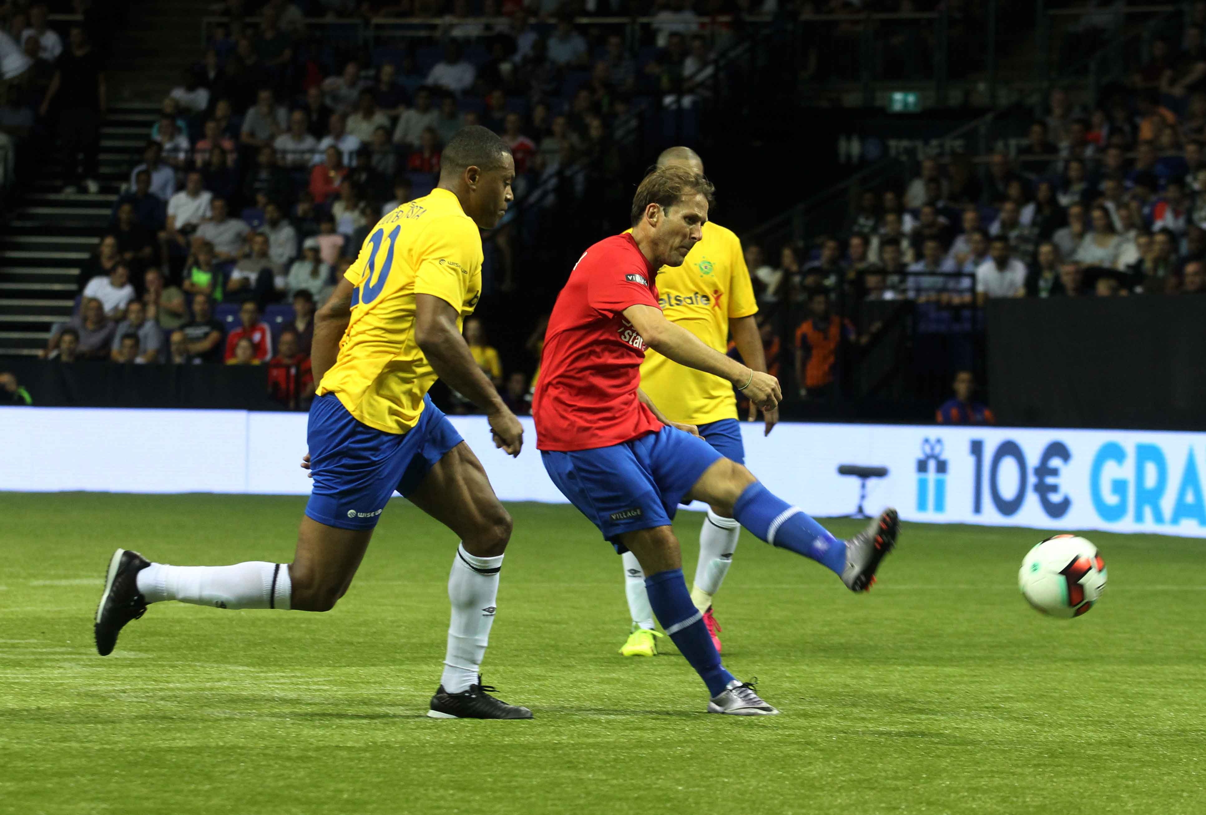 Brazil tham bai 3-11 anh 9