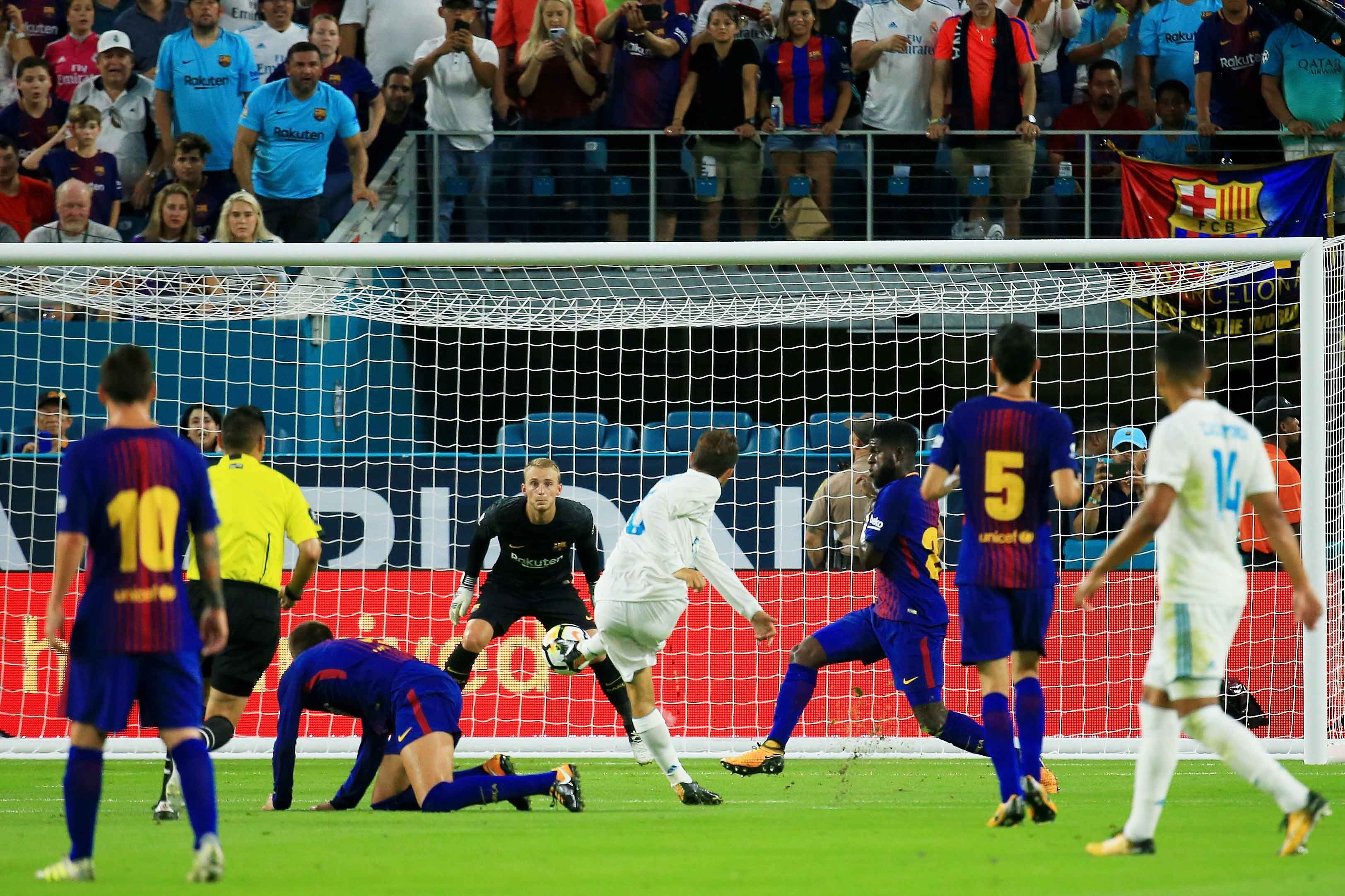 Barca ha Real de vo dich ICC anh 10