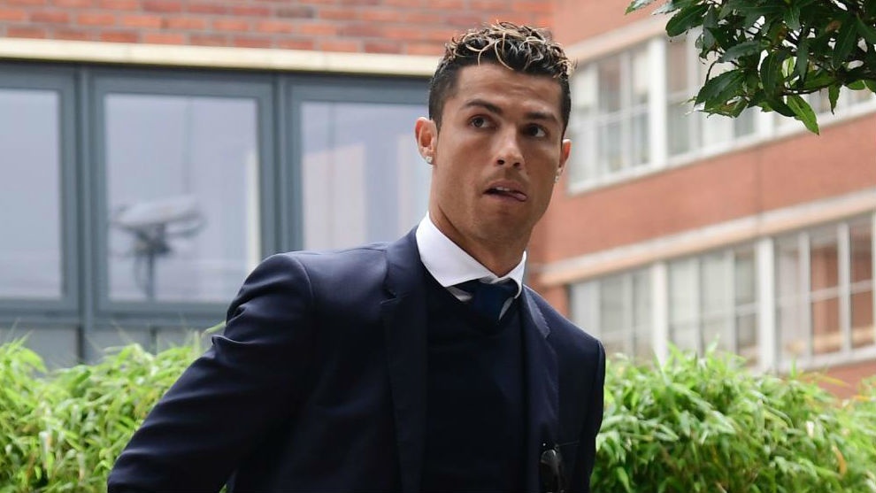 phiên tòa chất vấn Ronaldo ảnh 6 phien toa chat van Ronaldo anh 6