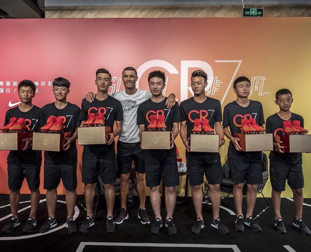 phiên tòa chất vấn Ronaldo ảnh 12 phien toa chat van Ronaldo anh 12