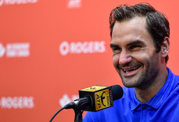 Federer vao ban ket Rogers Cup, tien gan hon toi ngoi so 1 the gioi hinh anh