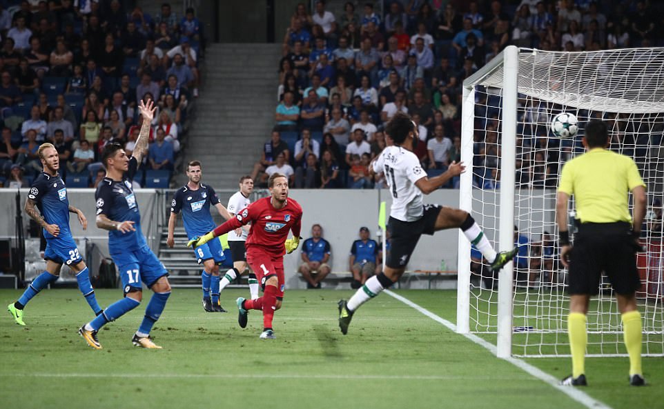 Liverpool tien sat vong bang Champions League anh 9