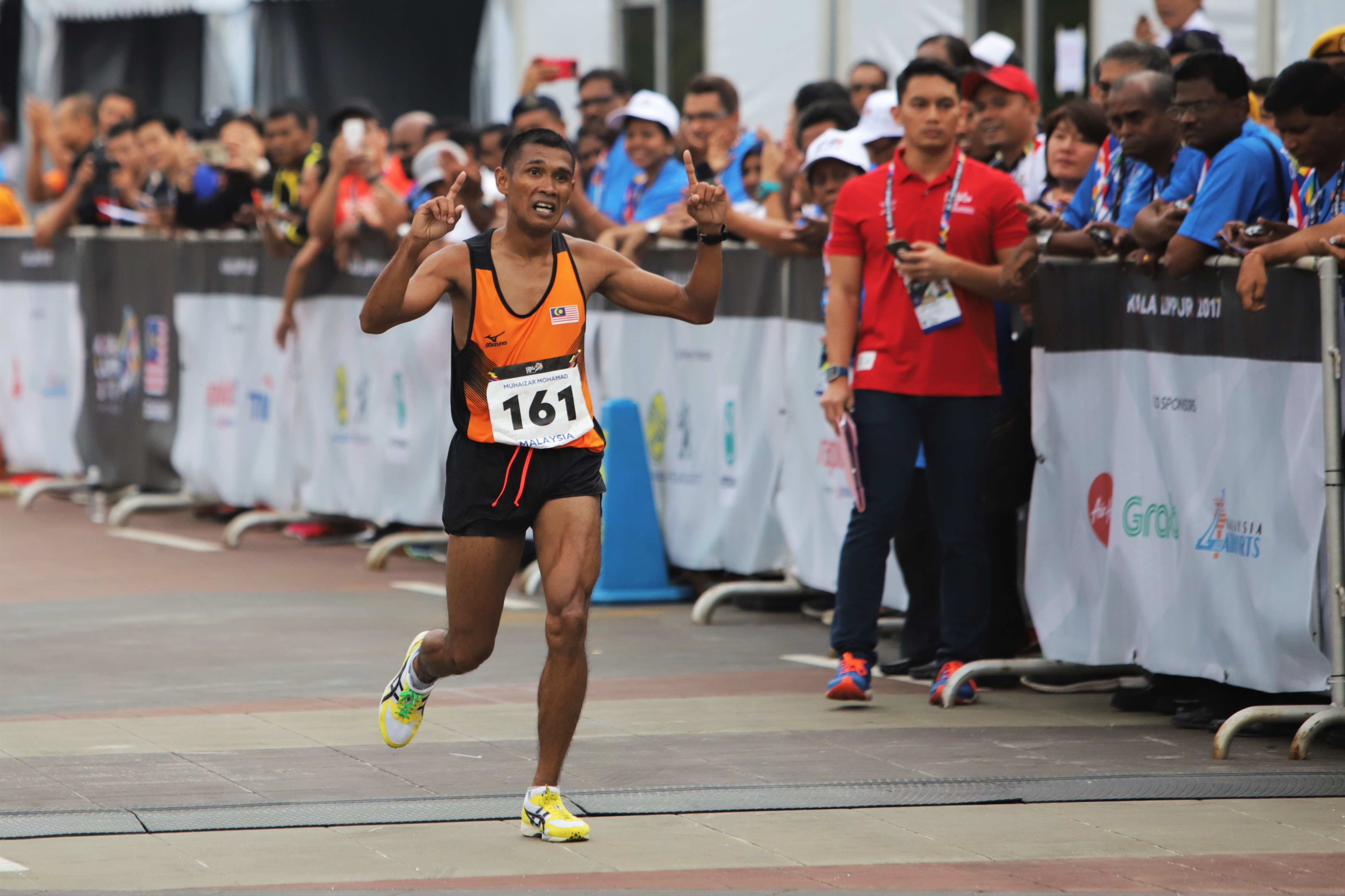 marathon Viet Nam chi gianh HCB anh 14