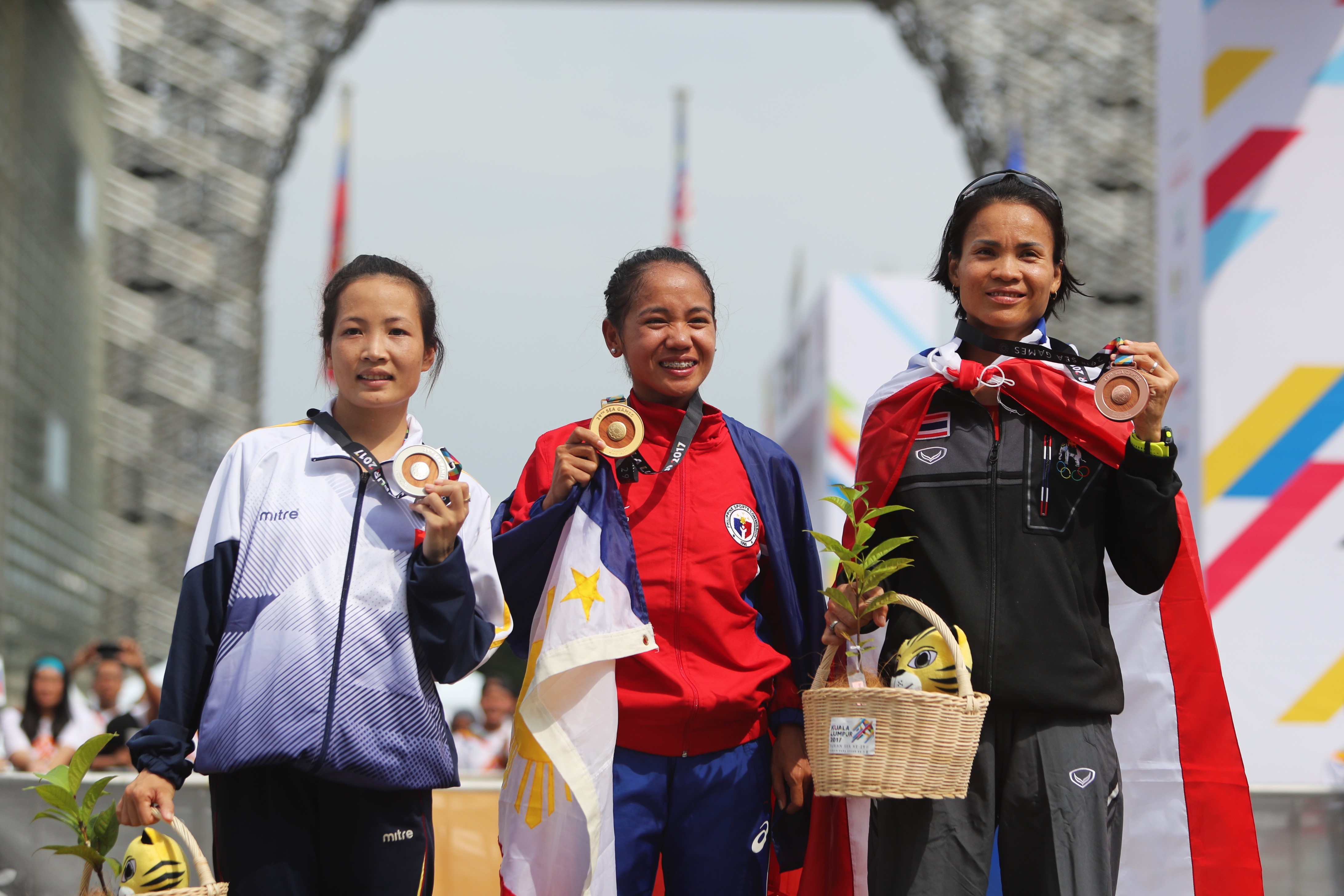 marathon Viet Nam chi gianh HCB anh 11