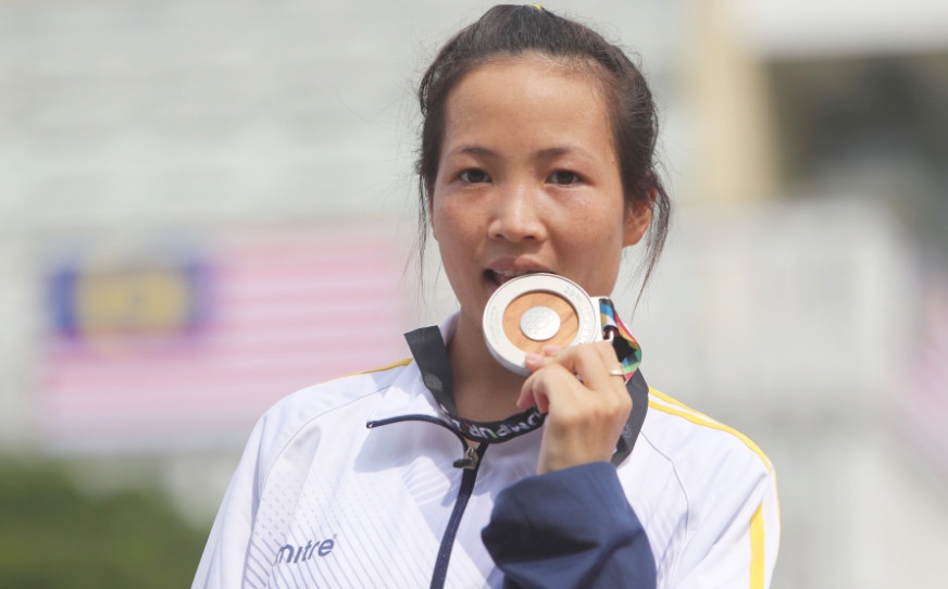 Nup gio doi thu that bai, marathon Viet Nam chi gianh HCB hinh anh